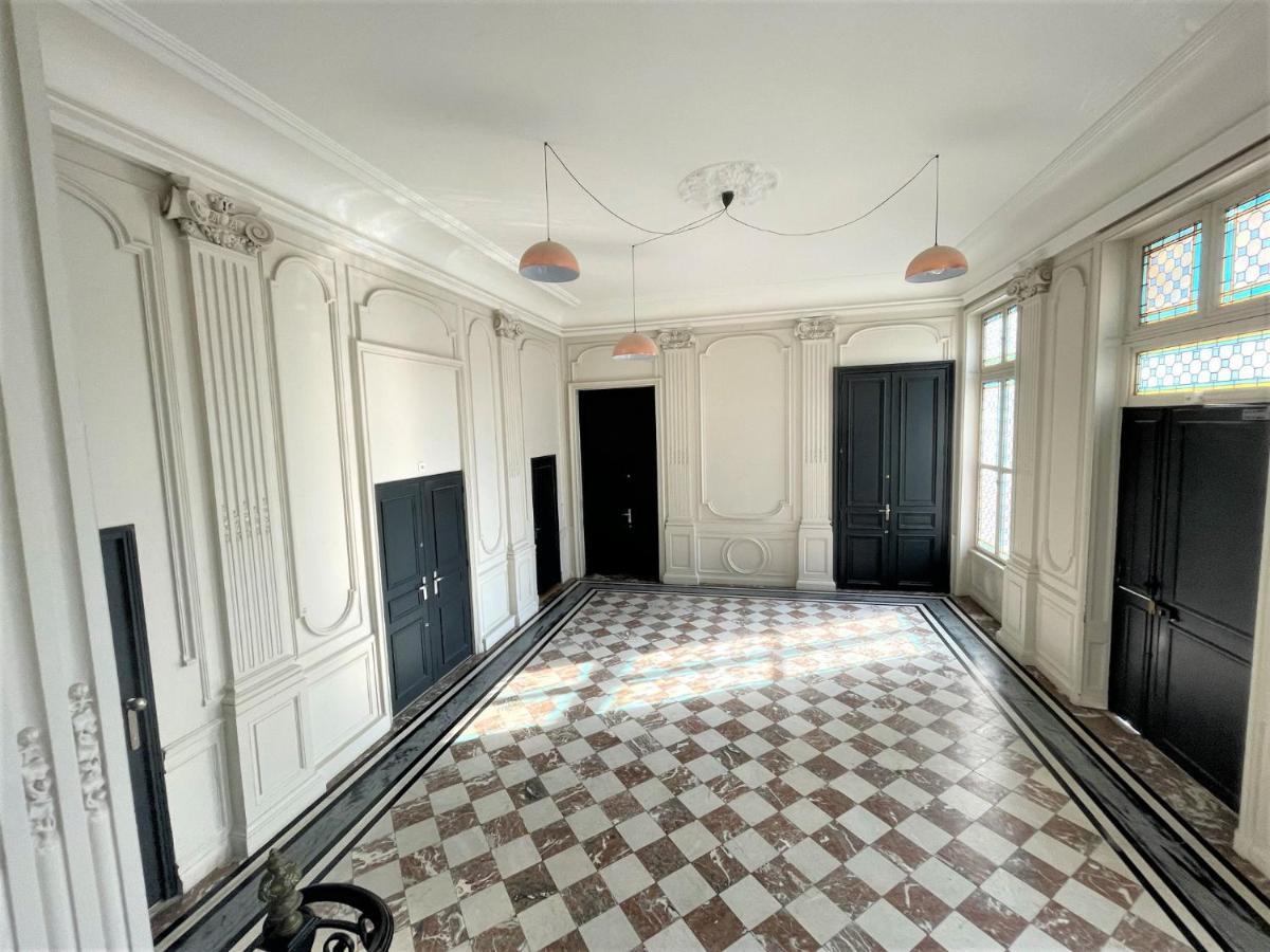 Aux Clefs Des Sacres - Dans Un Hotel Particulier Situe Rue Du Marc - Reims - Hyper Centre Forum Mairie Boulingrin Екстериор снимка