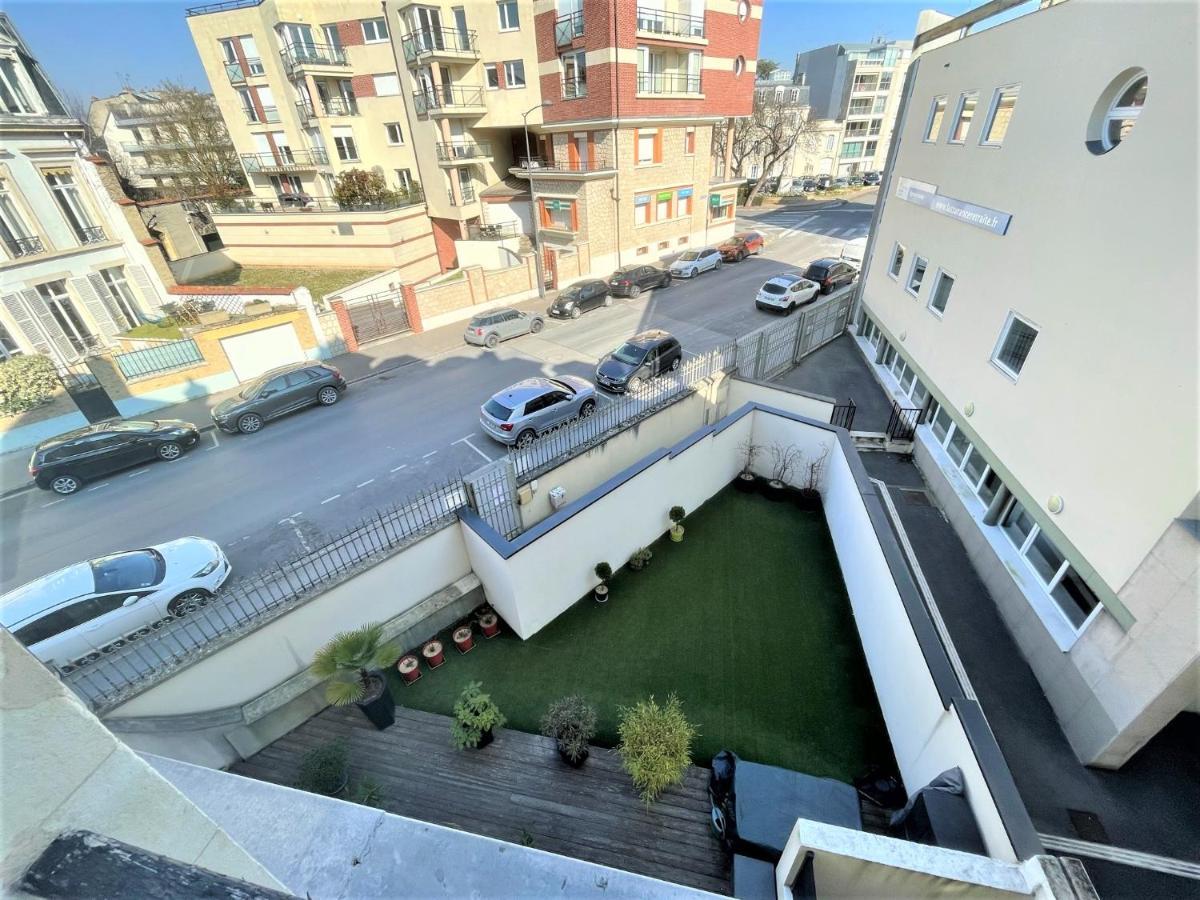 Aux Clefs Des Sacres - Dans Un Hotel Particulier Situe Rue Du Marc - Reims - Hyper Centre Forum Mairie Boulingrin Екстериор снимка