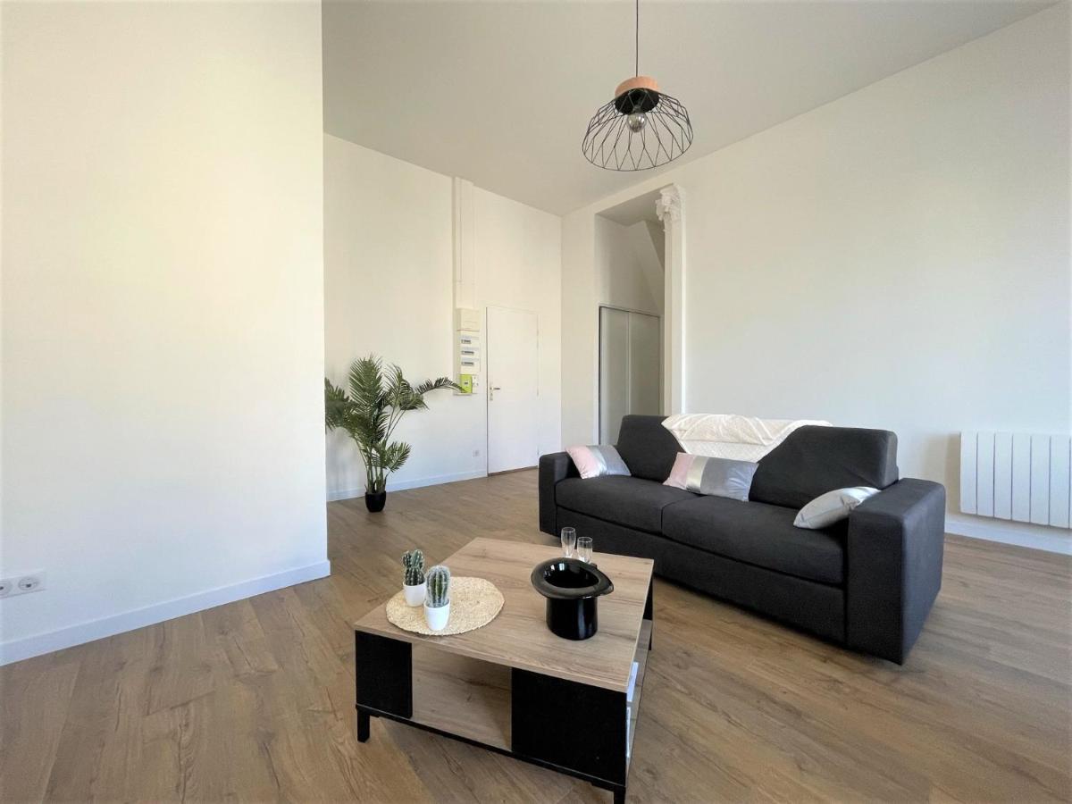 Aux Clefs Des Sacres - Dans Un Hotel Particulier Situe Rue Du Marc - Reims - Hyper Centre Forum Mairie Boulingrin Екстериор снимка