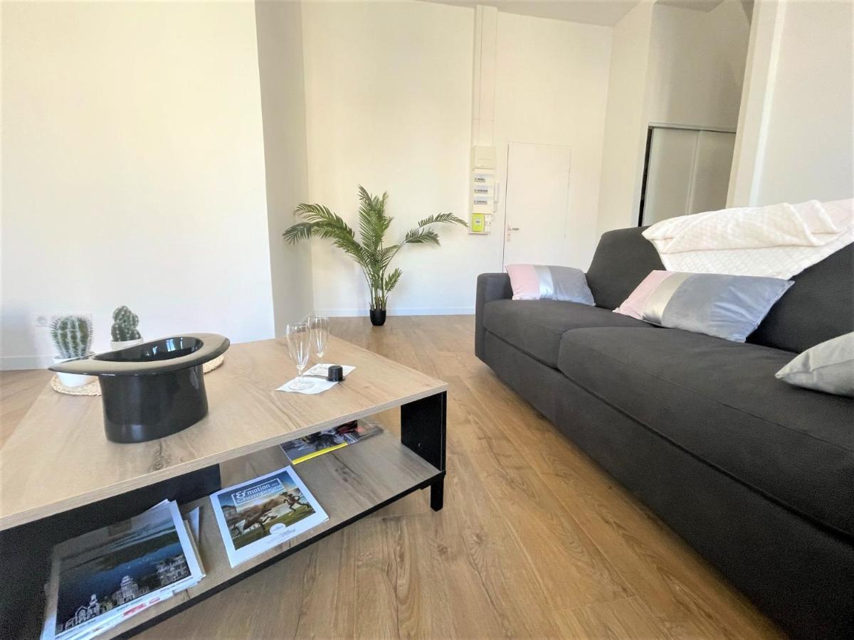Aux Clefs Des Sacres - Dans Un Hotel Particulier Situe Rue Du Marc - Reims - Hyper Centre Forum Mairie Boulingrin Екстериор снимка