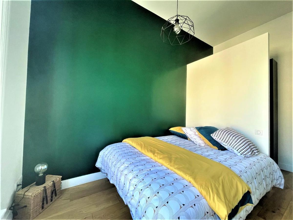 Aux Clefs Des Sacres - Dans Un Hotel Particulier Situe Rue Du Marc - Reims - Hyper Centre Forum Mairie Boulingrin Екстериор снимка