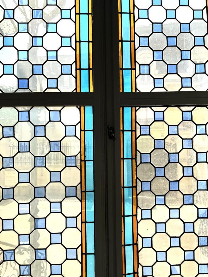 Aux Clefs Des Sacres - Dans Un Hotel Particulier Situe Rue Du Marc - Reims - Hyper Centre Forum Mairie Boulingrin Екстериор снимка